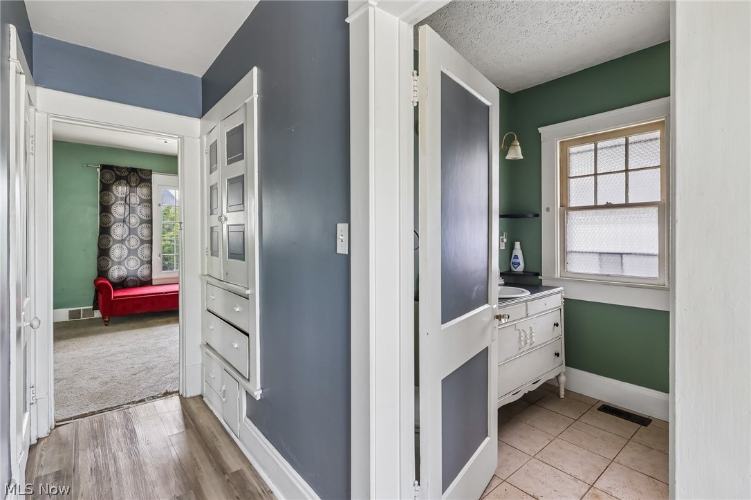 6821 Fleet Avenue Cleveland OH 44105