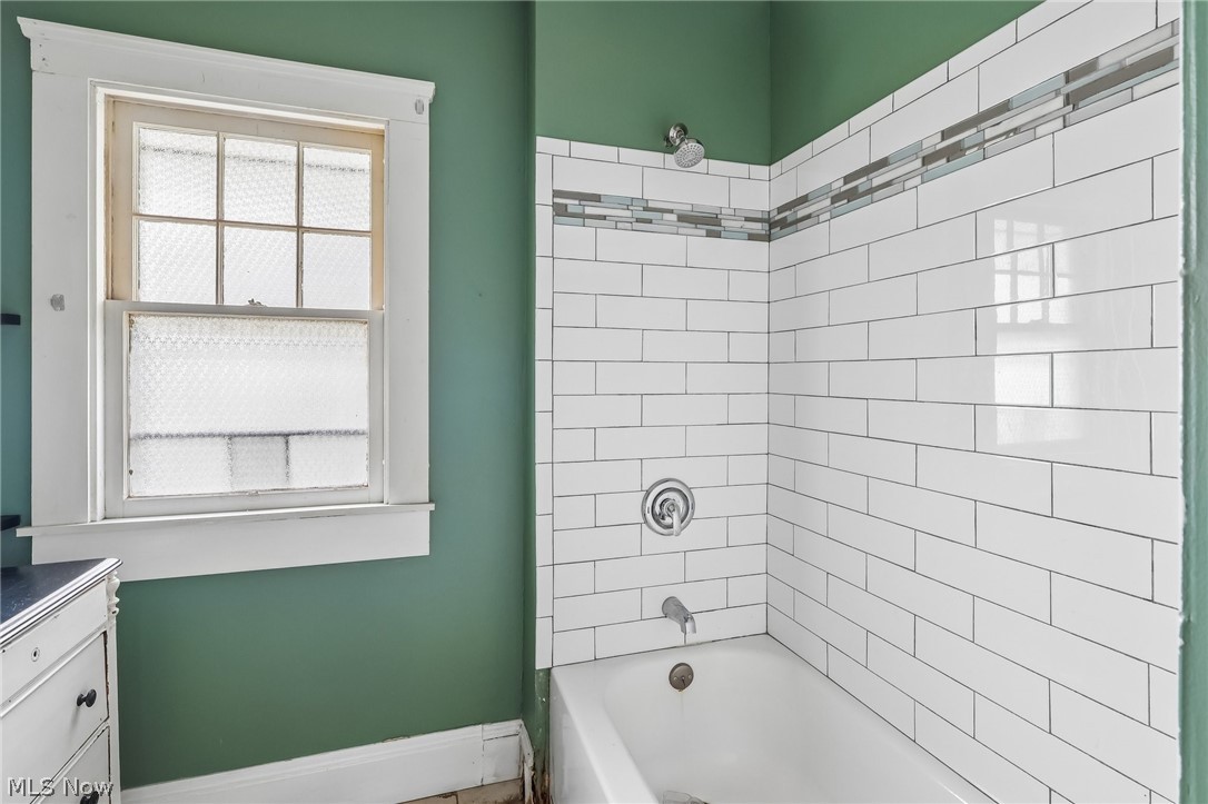 6821 Fleet Avenue Cleveland OH 44105