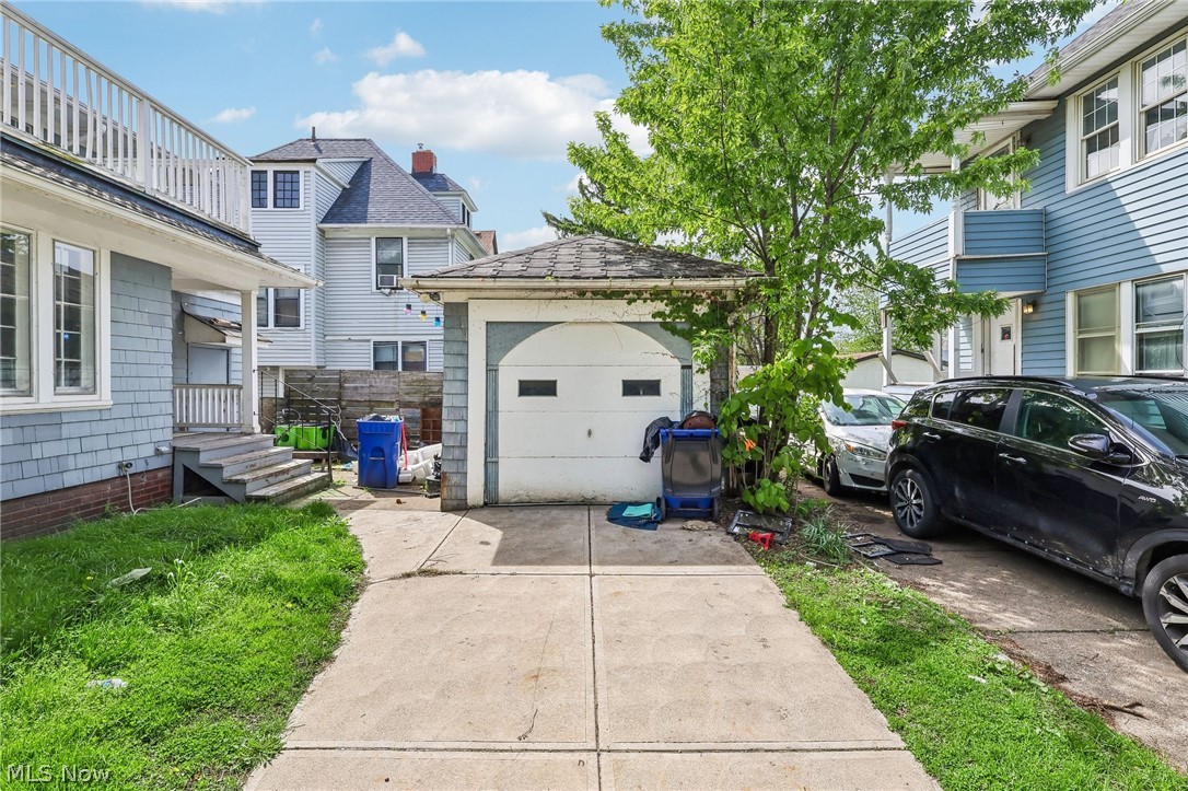 6821 Fleet Avenue Cleveland OH 44105
