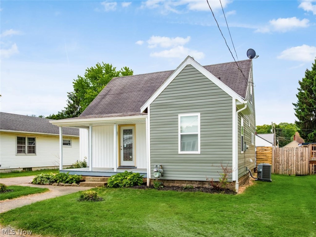 1140 Lindbergh Avenue Zanesville OH 43701