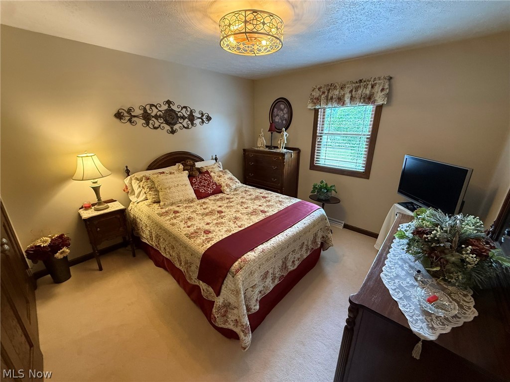 410 Stratton Avenue SW New Philadelphia OH 44663