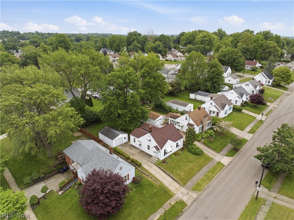 1585 Thornapple Avenue Akron OH 44301