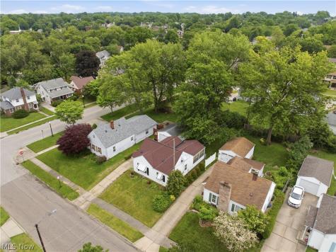1585 Thornapple Avenue Akron OH 44301