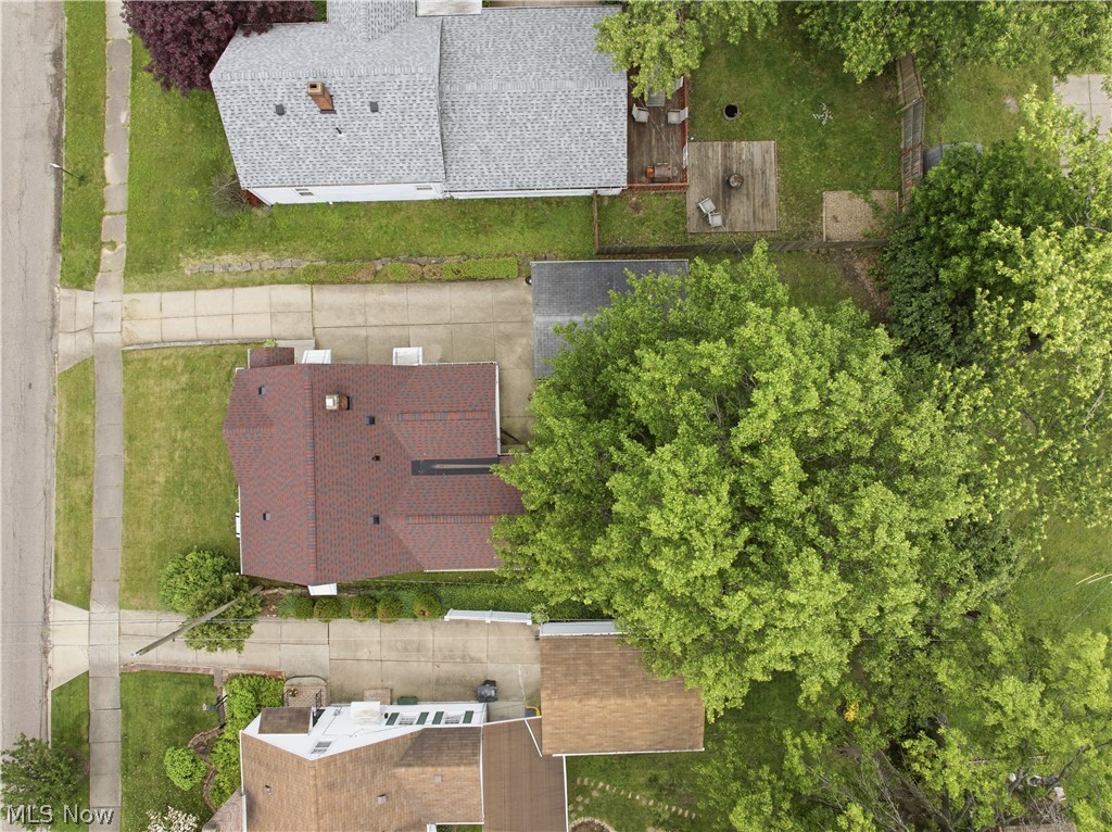 1585 Thornapple Avenue Akron OH 44301