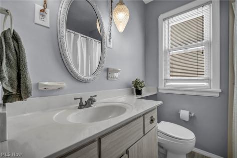 424 E 326th Street Willowick OH 44095