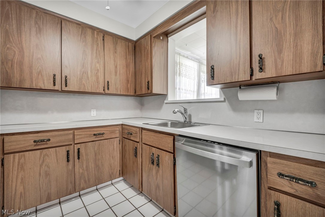 424 E 326th Street Willowick OH 44095