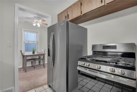 424 E 326th Street Willowick OH 44095