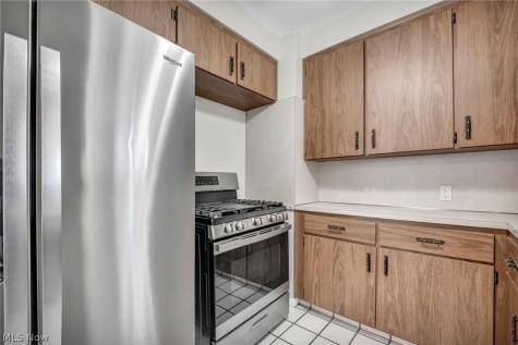 424 E 326th Street Willowick OH 44095