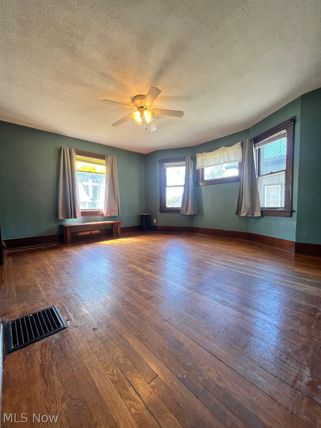 47 S Lake Street Madison OH 44057