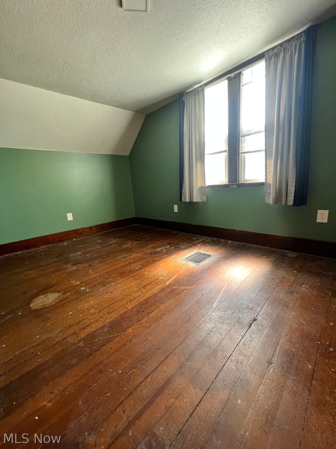 47 S Lake Street Madison OH 44057