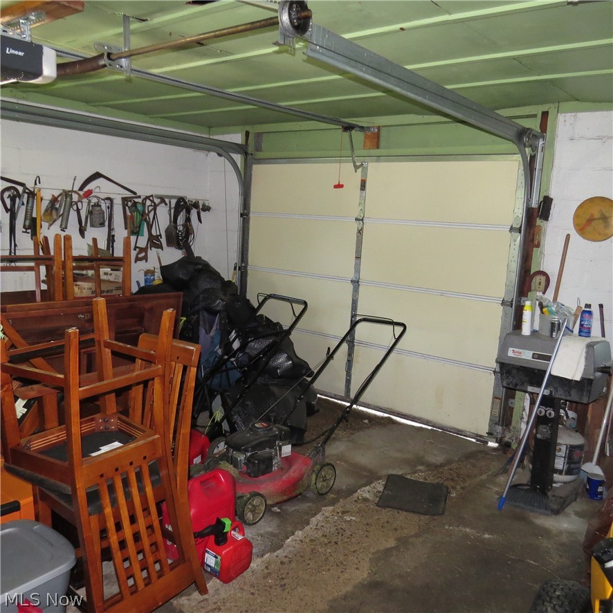 4441 Arrow Road NW Carrollton OH 44615