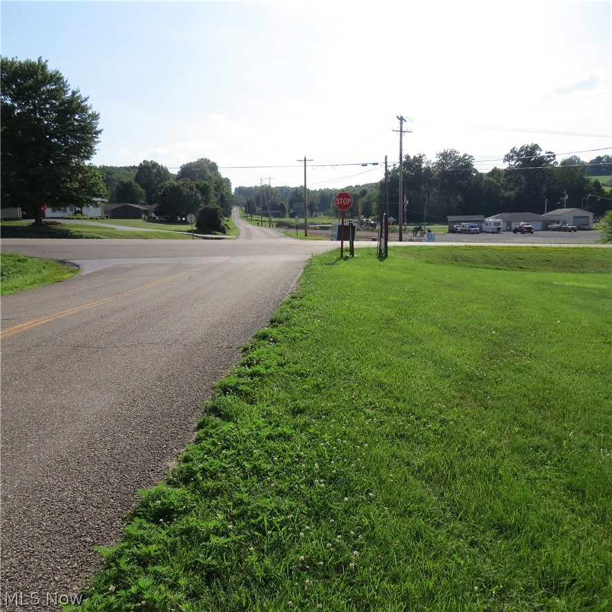 4441 Arrow Road NW Carrollton OH 44615