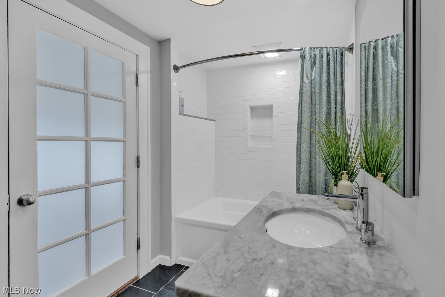 19424 Argyle Oval Rocky River OH 44116