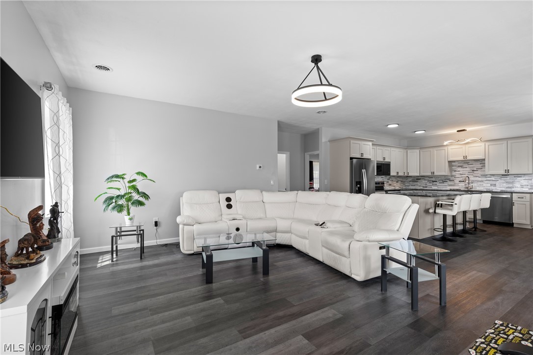 110 Carlisle Avenue Mingo Junction OH 43938