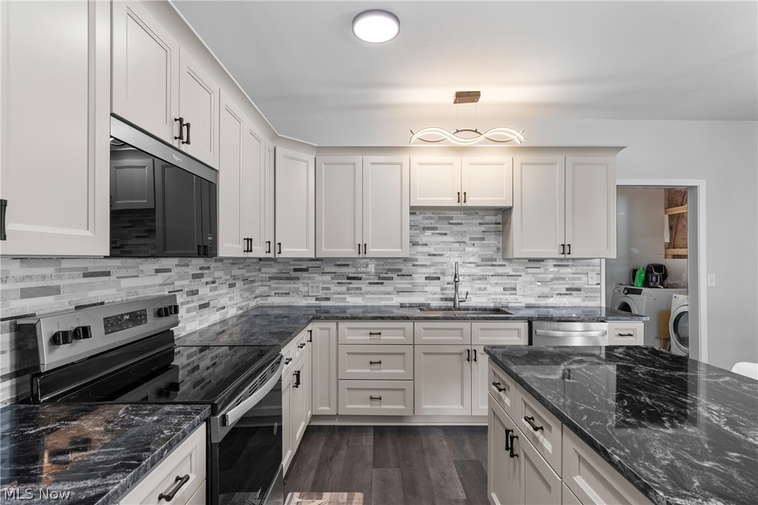 110 Carlisle Avenue Mingo Junction OH 43938