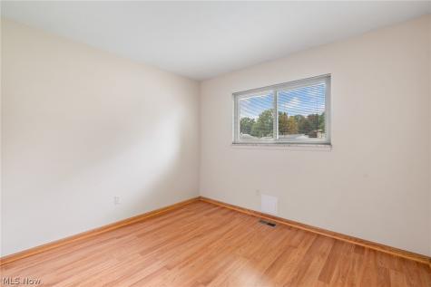 6175 Barry Court Mentor OH 44060