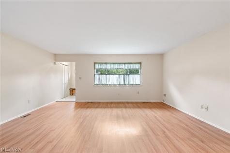 6175 Barry Court Mentor OH 44060