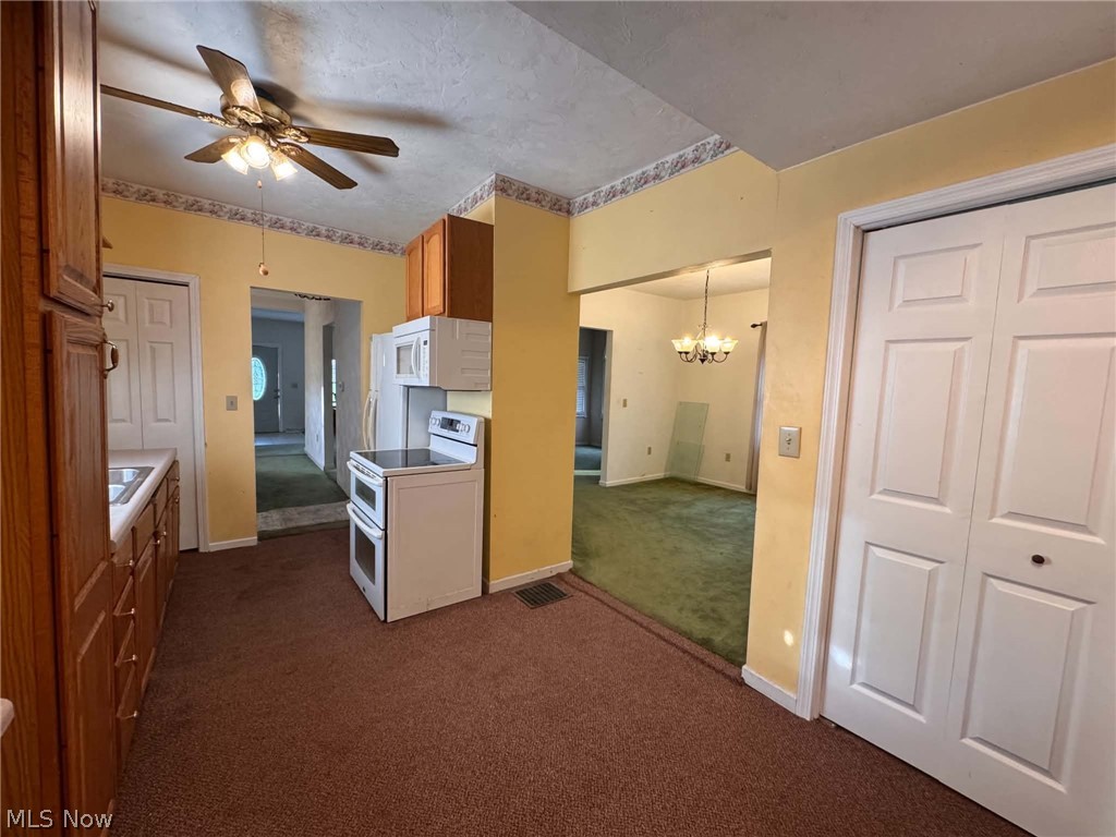 9237 State Route 43 Bloomingdale OH 43910