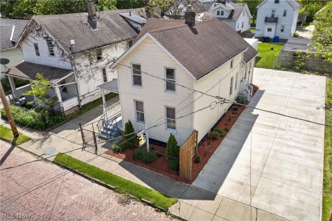 3346 W 59th Place Cleveland OH 44102
