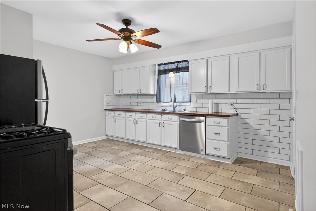 3346 W 59th Place Cleveland OH 44102