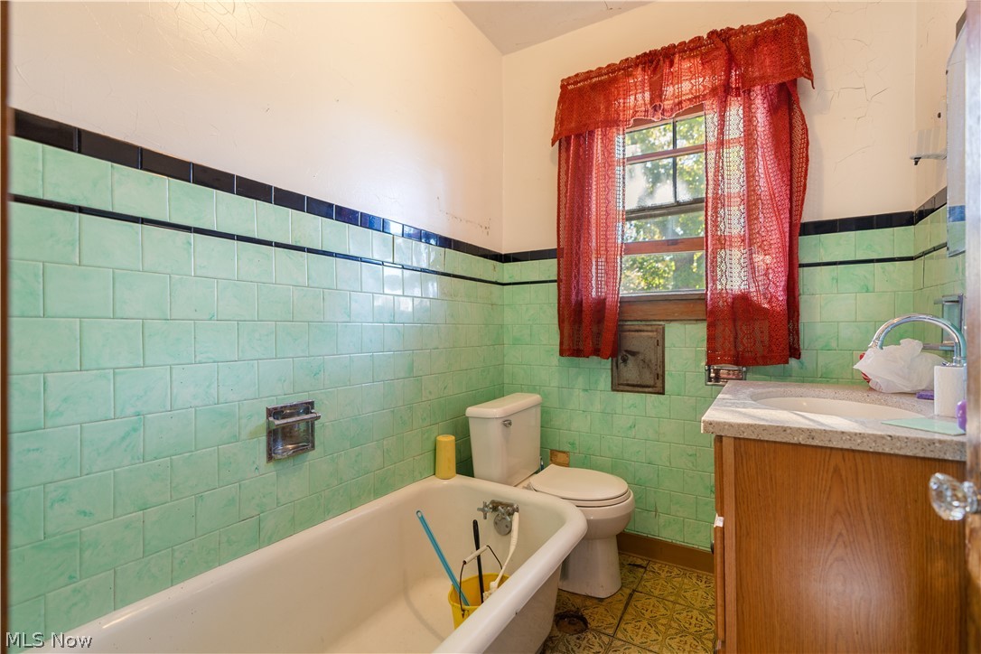 372 N Firestone Boulevard Akron OH 44301