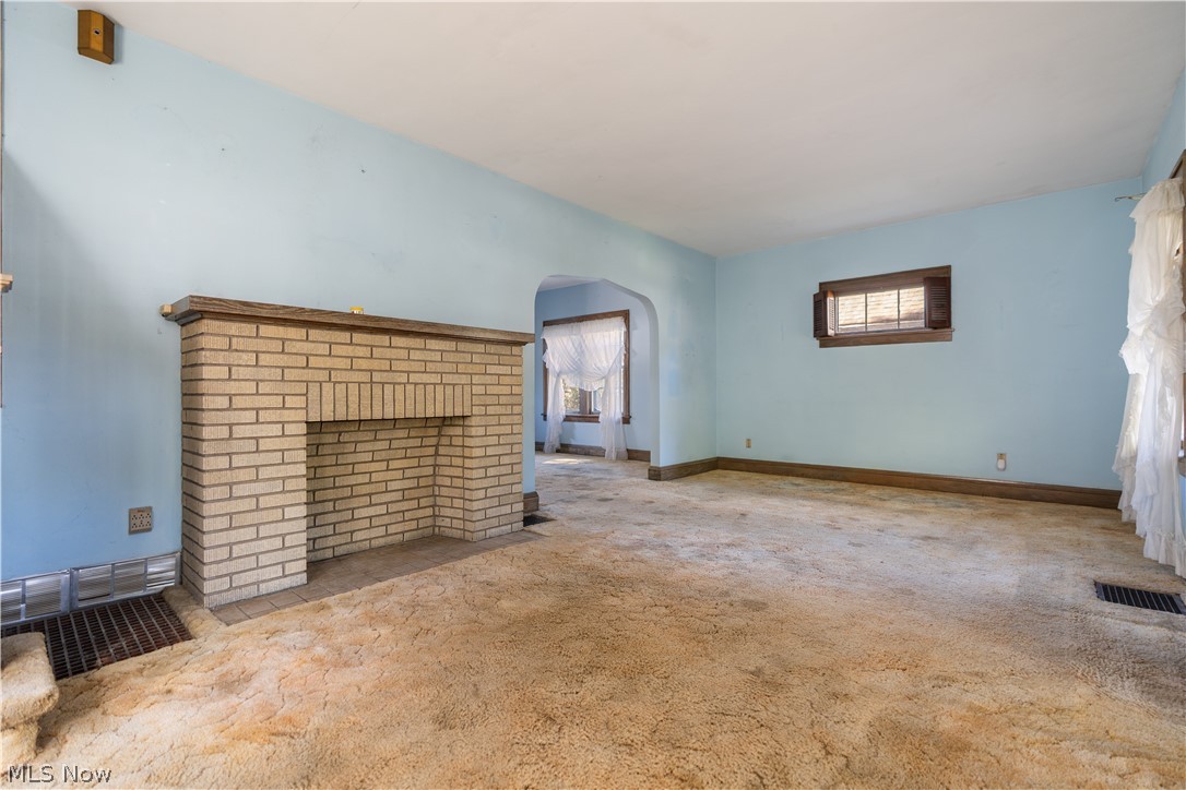 372 N Firestone Boulevard Akron OH 44301