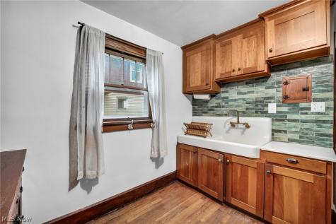 1940 E 34th Street Lorain OH 44055