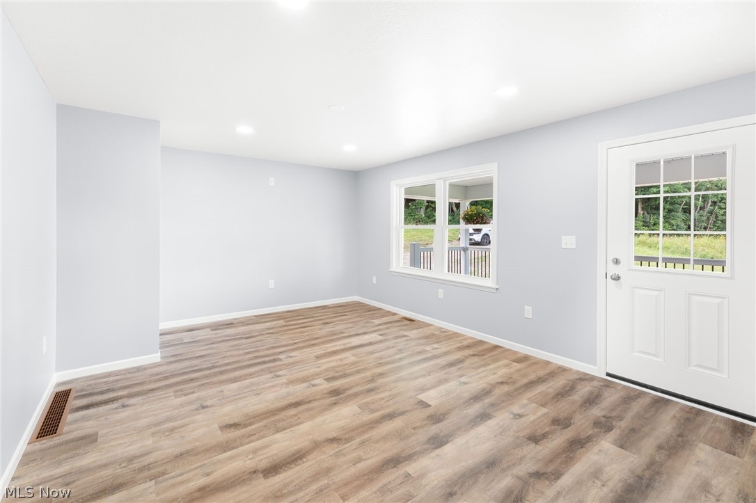41 Penny Road SW Carrollton OH 44615