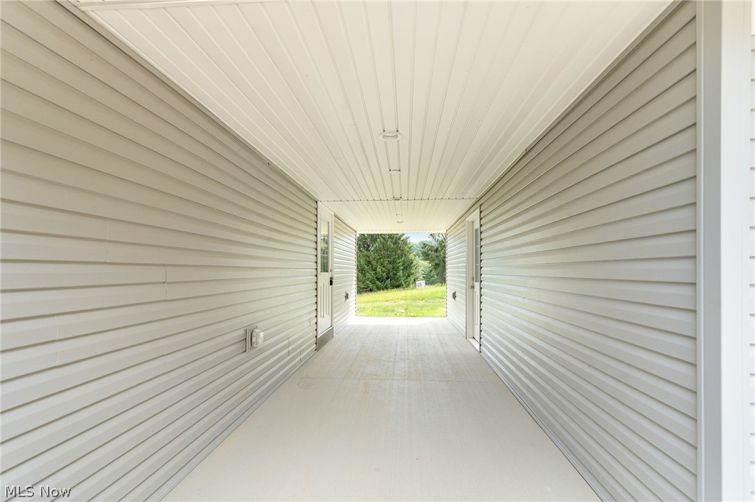 41 Penny Road SW Carrollton OH 44615