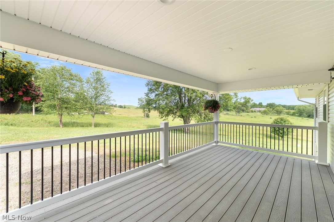 41 Penny Road SW Carrollton OH 44615