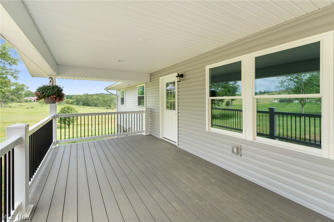 41 Penny Road SW Carrollton OH 44615