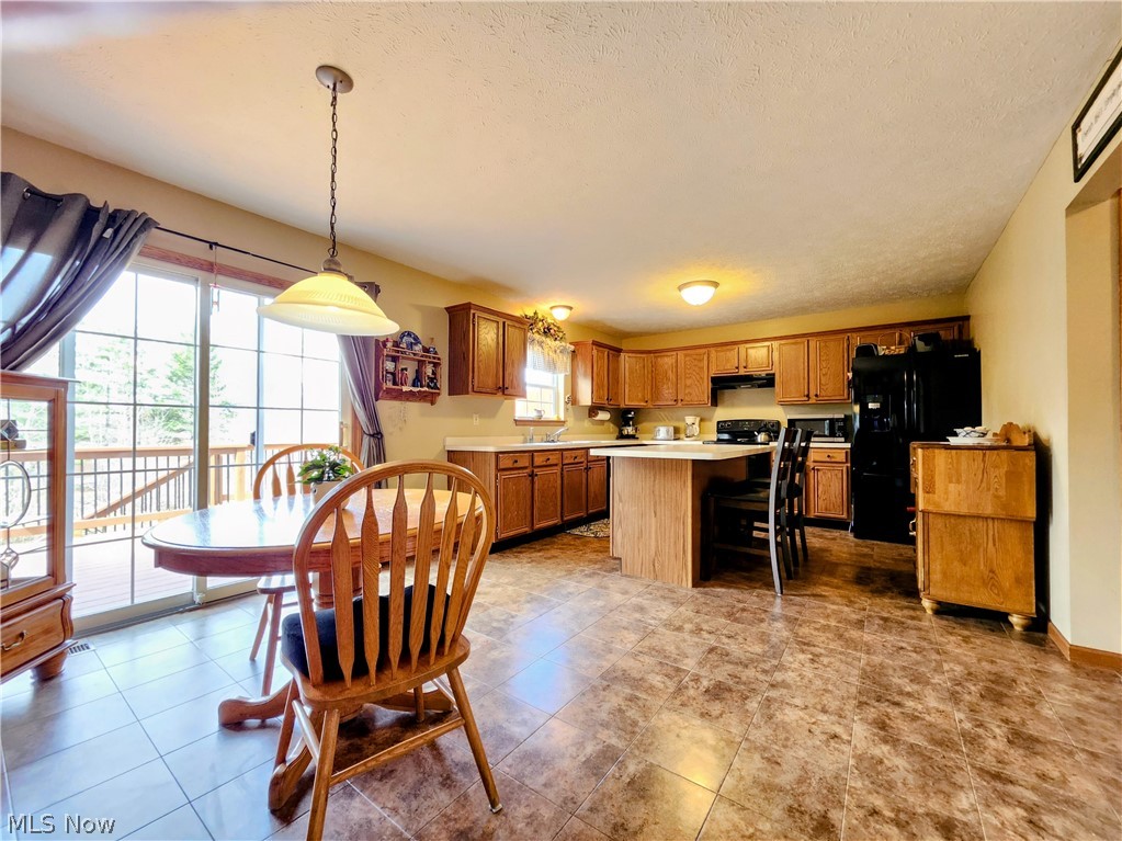107 Cedar Chardon OH 44024