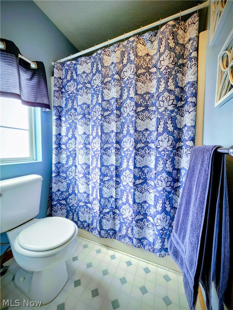 107 Cedar Chardon OH 44024