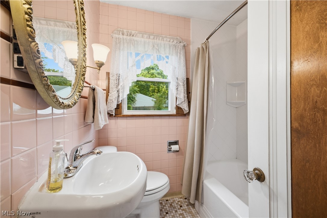 144 Argyle Avenue Boardman OH 44512