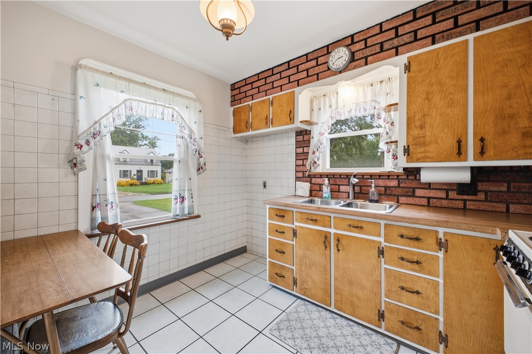 144 Argyle Avenue Boardman OH 44512