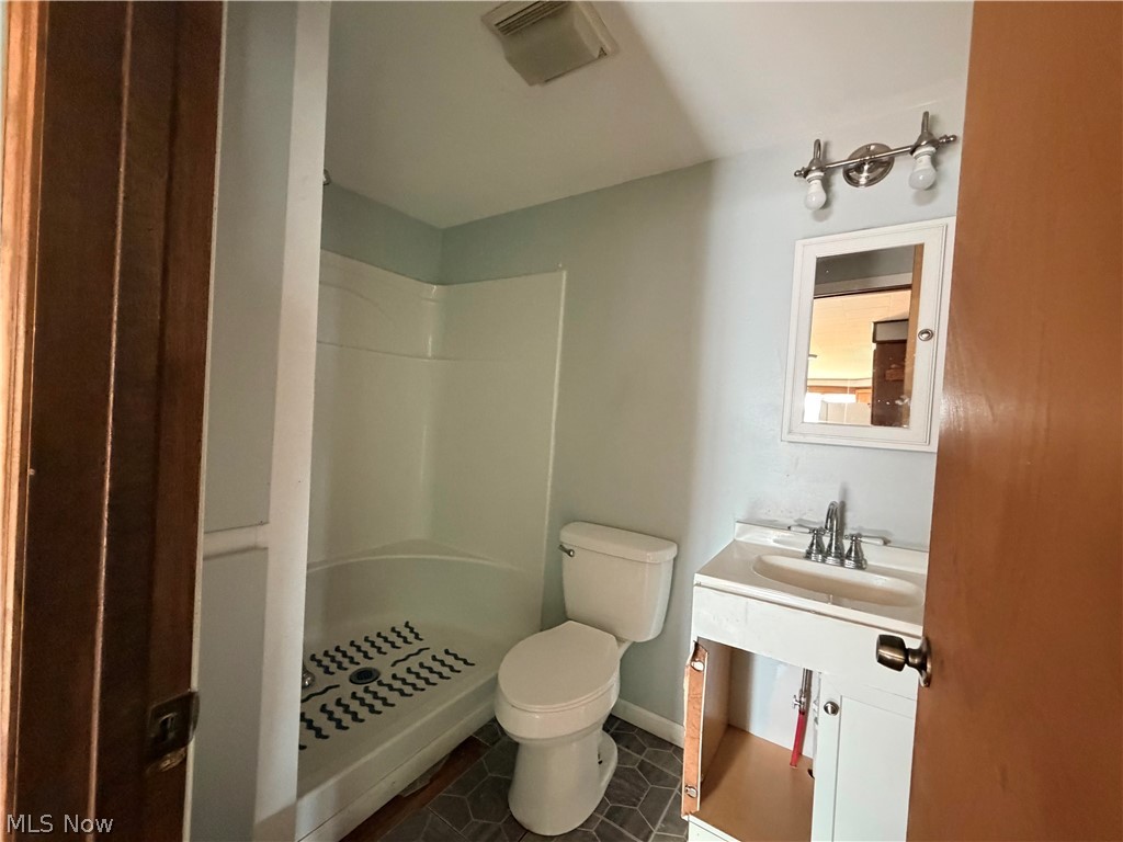 549 Madison Avenue Cambridge OH 43725