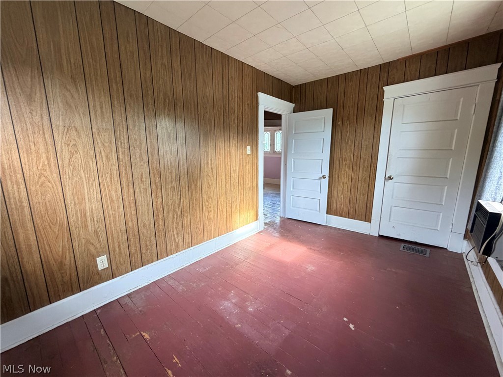 549 Madison Avenue Cambridge OH 43725