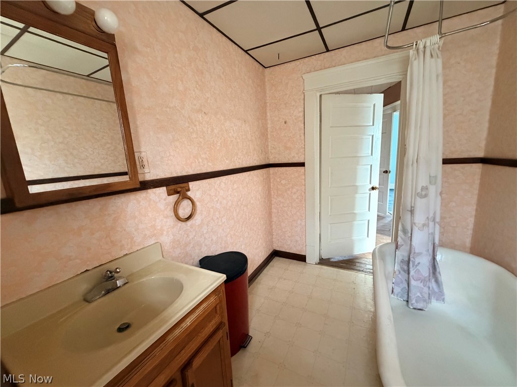 549 Madison Avenue Cambridge OH 43725