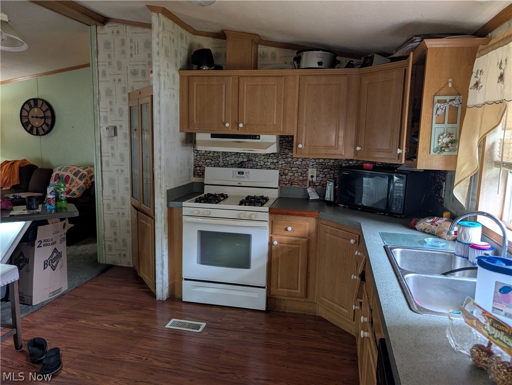 110 W Lebanon Road Dalton OH 44618