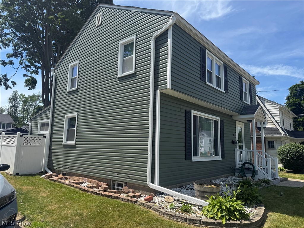 86 Hartshorn Drive Painesville OH 44077