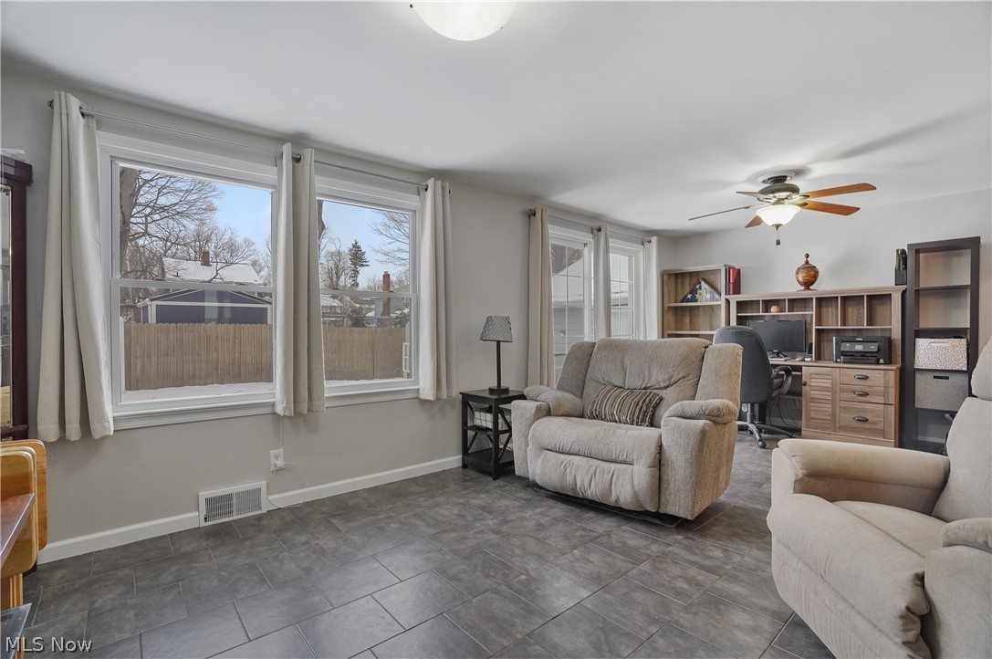 86 Hartshorn Drive Painesville OH 44077