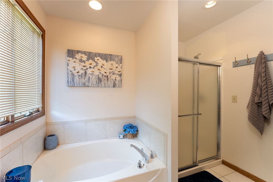 107 Amberwood Court Boardman OH 44512