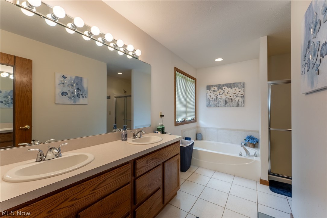 107 Amberwood Court Boardman OH 44512