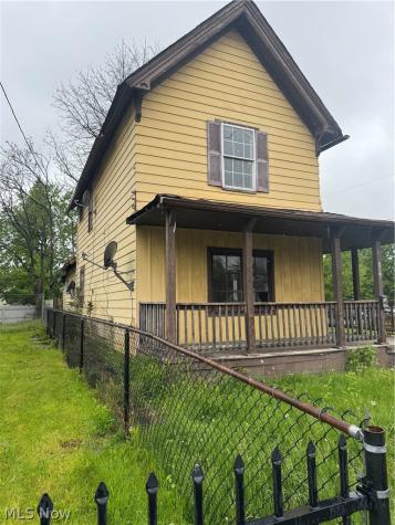 3706 E 71st Street Cleveland OH 44105