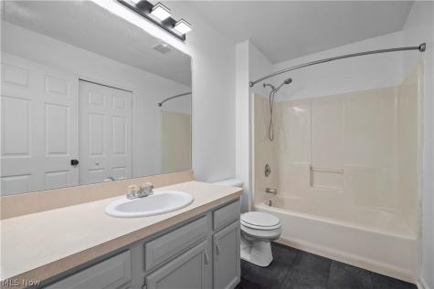 121 Parmely Avenue Elyria OH 44035