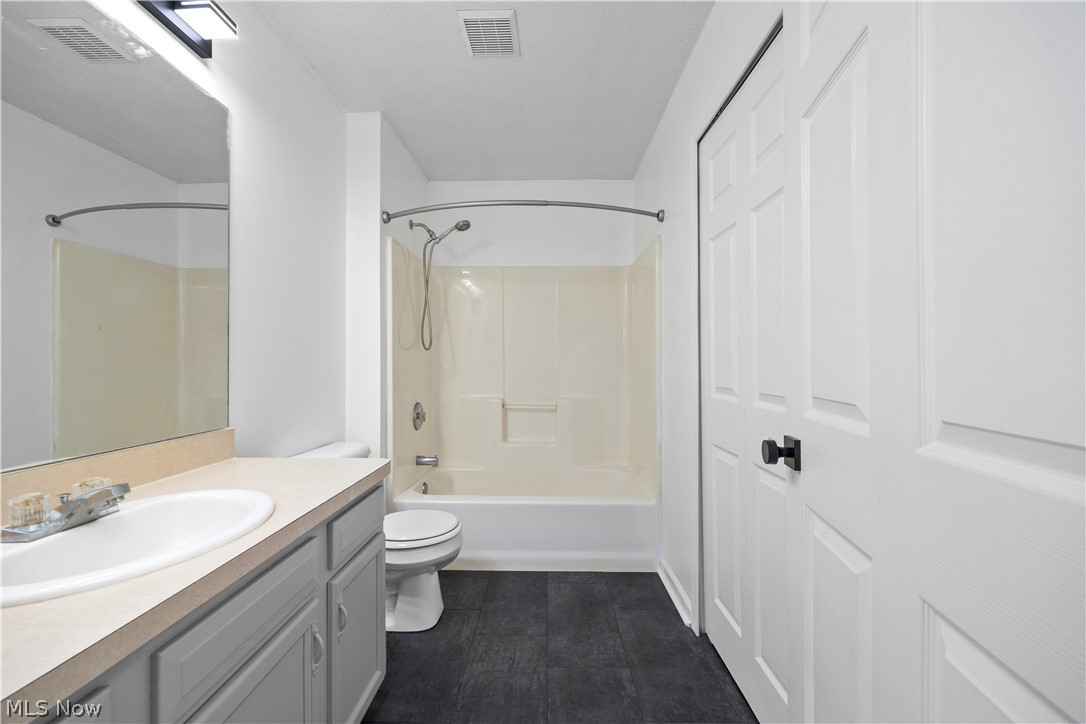 121 Parmely Avenue Elyria OH 44035