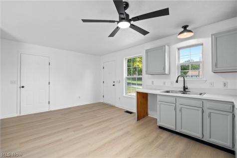 121 Parmely Avenue Elyria OH 44035