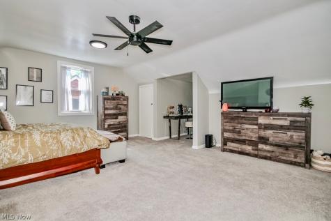 1279 Sunset Road Mayfield Heights OH 44124