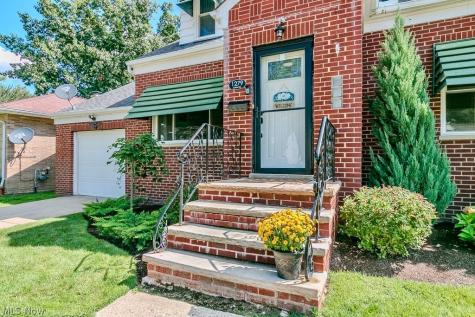 1279 Sunset Road Mayfield Heights OH 44124