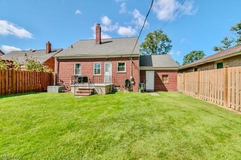 1279 Sunset Road Mayfield Heights OH 44124